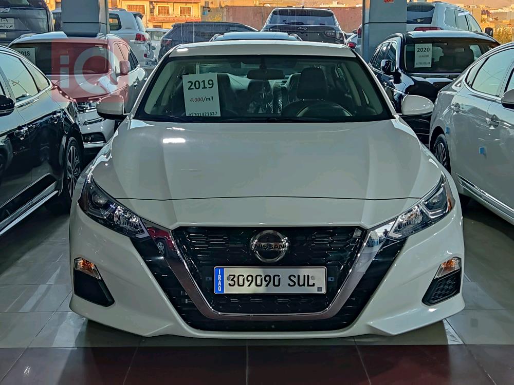 نيسان ألتيما